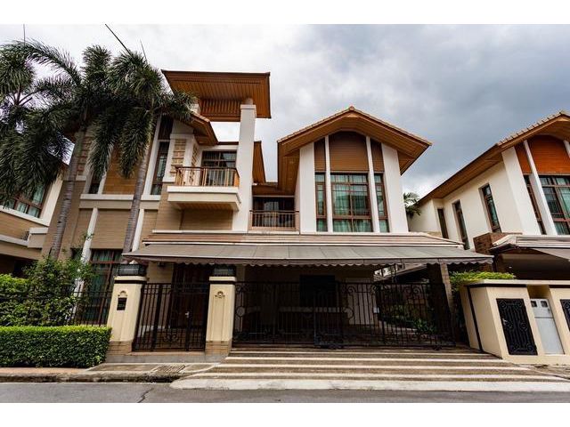 ขายบ้านเดี่ยว 420 ตร.ม. บ้านแสนสิริ สุขุมวิท 67 ใกล้ BTS พระโขนง