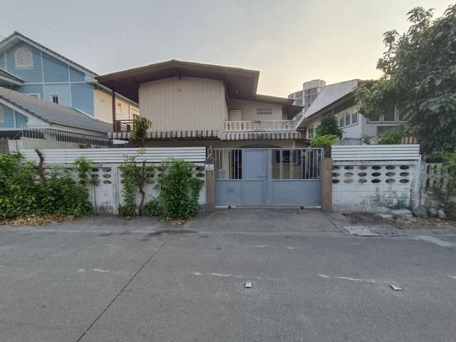 PB5371 ให้เช่าบ้าน 2ชั้น ซอยลาดพร้าว122 ซอยมหาดไทย ใกล้MRTมหาดไทย รพ.ลาดพร้าว