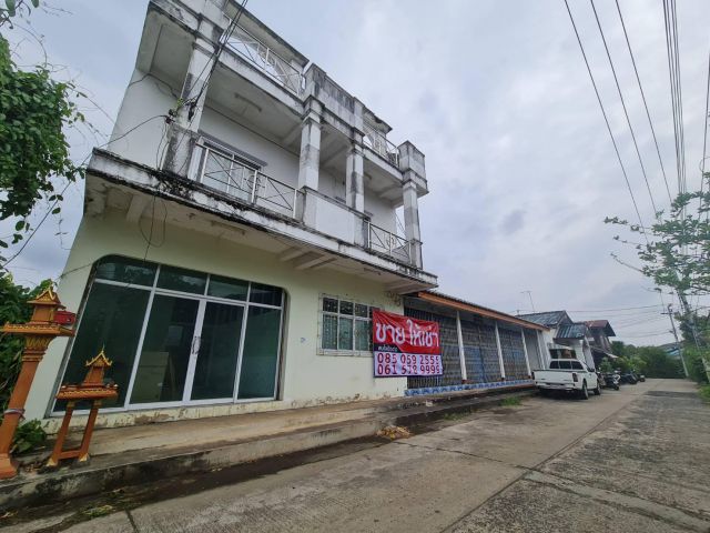 ขาย ตึก5คูหา หลังโรงเรียนอนุบาลเตรียมพัฒน์