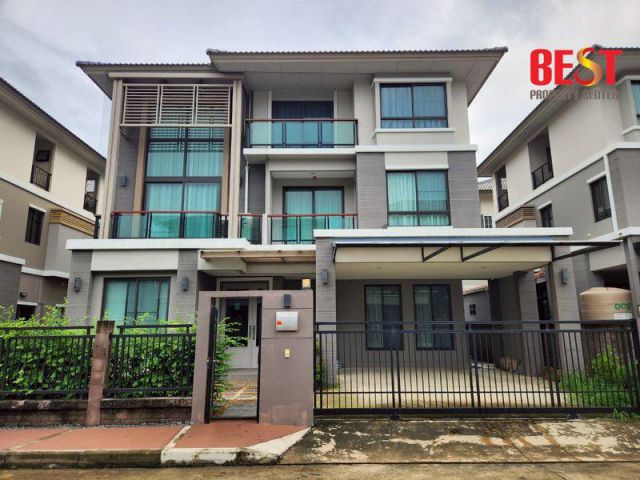 ขายบ้านเดี่ยว 3 ชั้น สไตล์โมเดิร์น โครงการภัสสร สรงประภา – ดอนเมือง ใกล้สนามบิน รถไฟฟ้า บ้านพร้อมอยู่ ราคาสุดคุ้ม