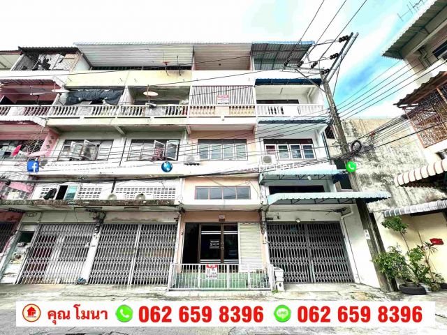 ขาย ตึกแถว 3 ชั้นครึ่ง หมู่บ้านดีพร้อม ซอยจรัญสนิทวงศ์ 12