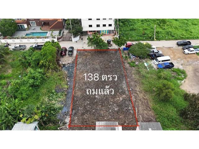 ขายถูกที่ดินสี่เหลี่ยมผืนผ้า ซอย 100 ล้าน ถนนติวานนท์ (ทางหลวง 306)  จ.นนทบุรี  เนื้อที่ดิน 138 ตร.ว. ที่ดินเปล่า แปลงสว