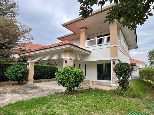 R06-ให้เช่า บ้านเดี่ยว 2 ชั้น 4 นอน 3 น้ำ 99 ตรว. ม.รุ่งอรุณ ต.หางดง อ.หางดง จ.เชียงใหม่