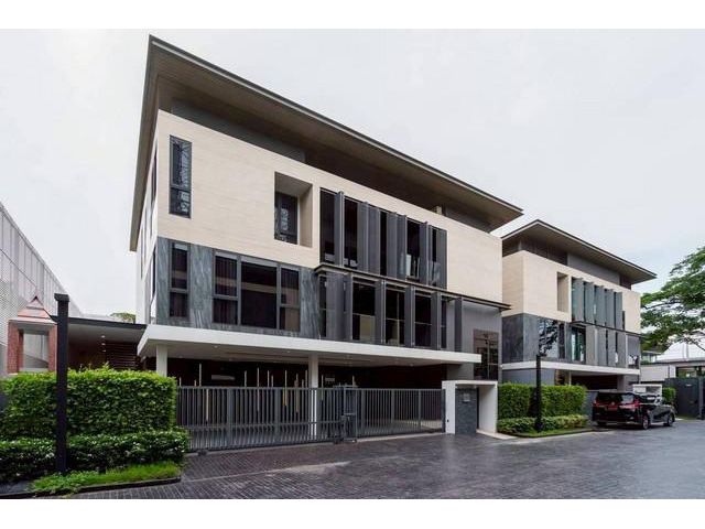 ขายบ้านเดี่ยว ดิ เออเบิร์น รีเซิร์ฟ พระราม 9 - มอเตอร์เวย์