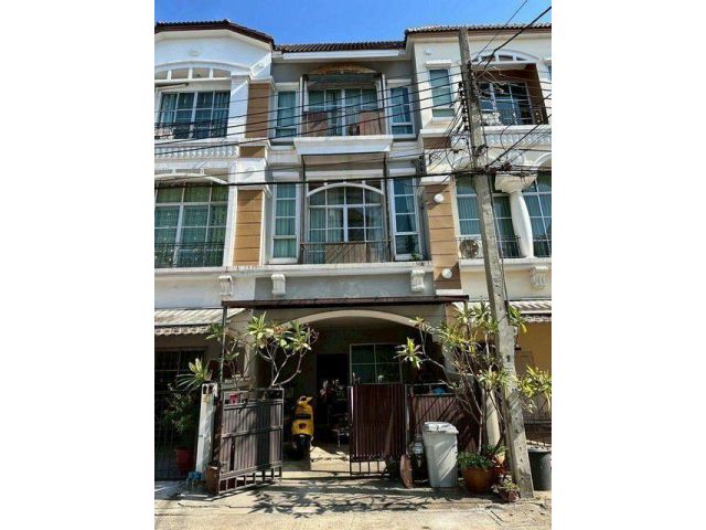 PP381 ขายทาวน์โฮม 3 ชั้น โครงการ บ้านกลางเมือง ลาดพร้าว - โชคชัย 4 ติดกองปราบปรามโชคชัย 4  ซอยโชคชัย4 ซอย 20-22