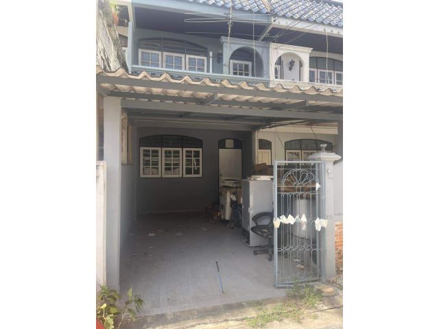 ขายบ้านเดียว 2 ชั้น หมู่บ้านแกรนวิลเลจ ติดสถานีรถไฟฟ้า ลาดพร้าว71