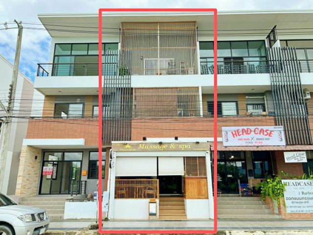 ขายทาวน์โฮม 3 ชั้น พร้อมกิจการนวดแผนไทย หมู่บ้านกุลพันธ์วิลล์ 9 หางดง-เชียงใหม่ ทำเลดี ใกล้สนามบิน พื้นที่ใช้สอย 270 ตรม