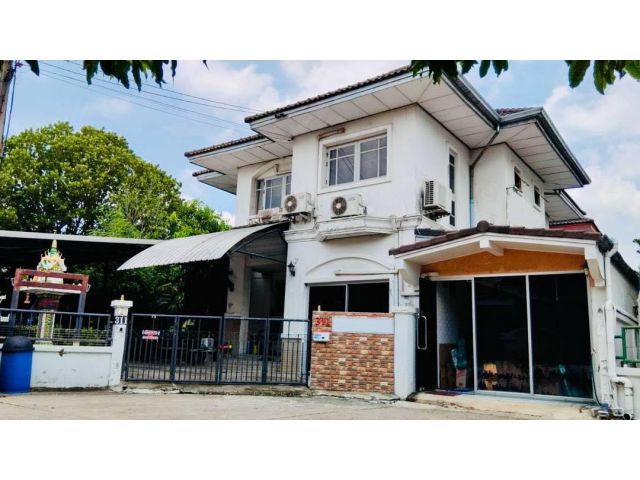 ขายถูกมาก หมู่บ้านฟ้าลากูน รังสิตคลอง1  บ้านเดี่ยวหลังมุม พื้นที่เยอะ