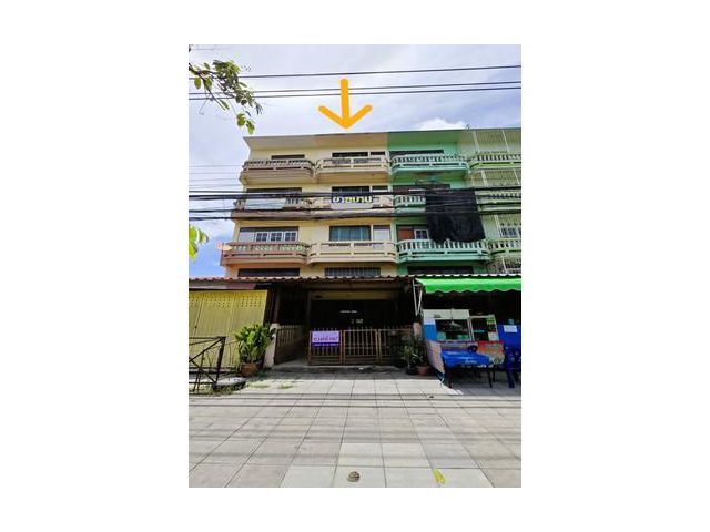 อาคารพาณิชย์ 21 ตร.ว. รีโนเวทภายในแล้วทั้งตึก ติดถนน พุทธมณฑลสาย