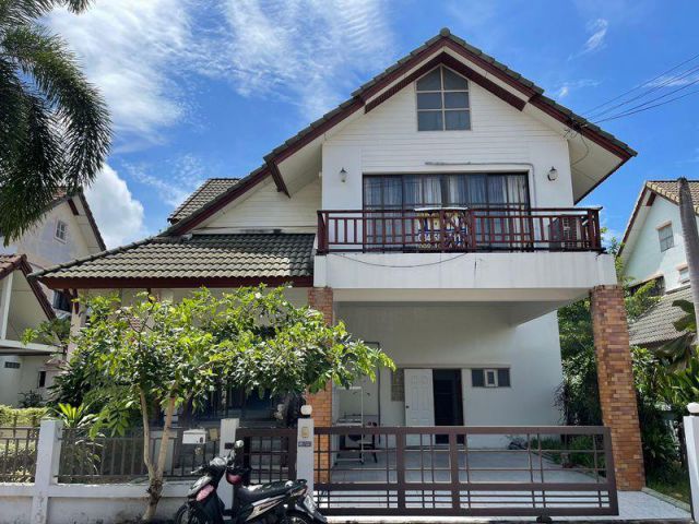 ขายและให้เช่าบ้านเดี่ยว 2 ชั้น ทำเลดีเดินทางสะดวก พิกัด : หมู่บ้านคันทรี่โฮม2 ศรีราชา ติดห้างเจปาร์ค ดองกี้ Max Value