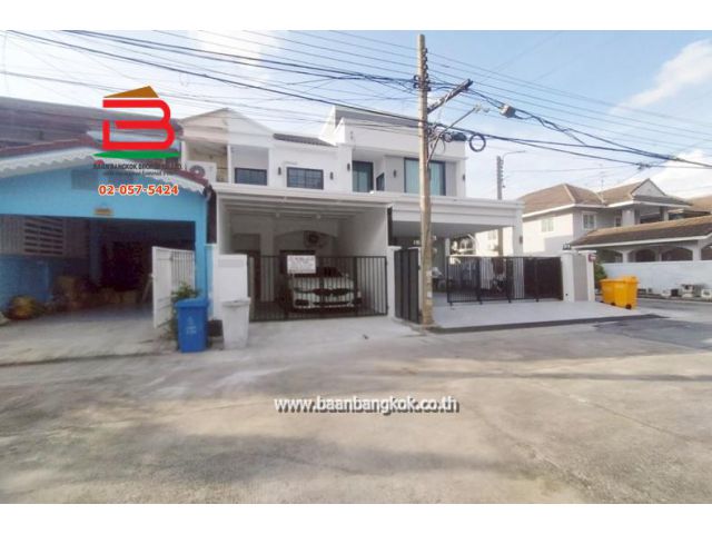ให้เช่า ทาวน์เฮาส์ หมู่บ้าน สุขสมบูรณ์ พหลโยธิน 50 แยก 11-5 เนื้อที่ 18.8 ตรว. แขวงคลองถนน เขตสายไหม