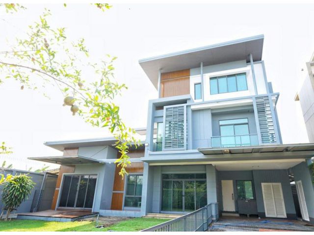 ขายบ้านเดี่ยวหลังริม 3ชั้น นราสิริไฮด์อเวย์ NARASIRI HIDEAWAY ซอยโยธินพัฒนา3 ถนนนวมินทร์111 กทม.
