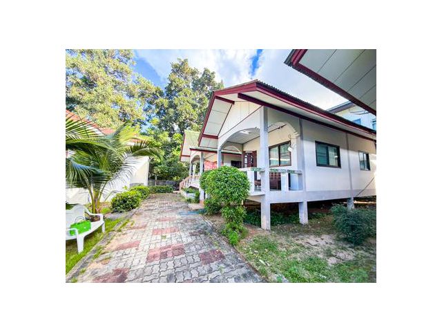 House Affordable Island Stay 1BR Bungalow in Prime Maenam