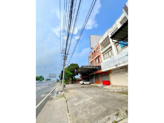 ราชพฤกษ์ .ให้เช่าอาคาร 3.5 ชั้น 1คูหา MRT บางรักน้อยท่าอิฐ 2.5 กม