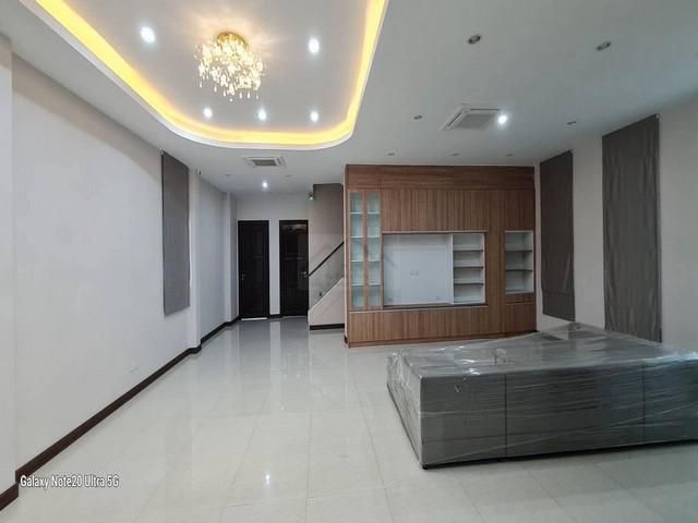 P756 ให้เช่า บ้าน โฮมออฟฟิศหรู  สุขุมวิท71