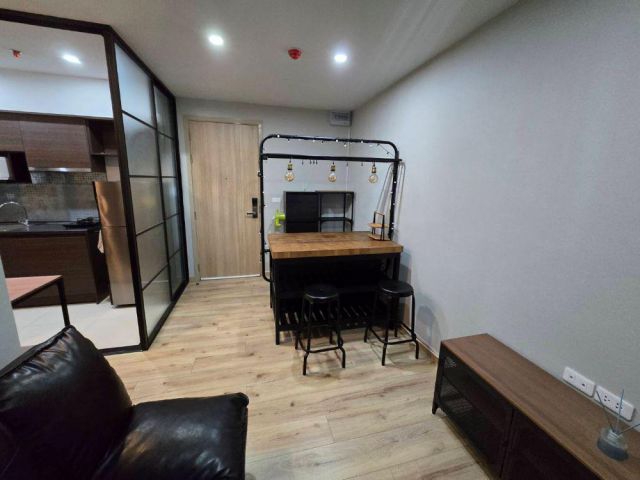 ให้เช่าคอนโดBrix Condominium ชั้น 10 ขนาด 43 ตรม. วิวสระว่ายน้ำพร้อมเฟอร์นิเจอร์  ติดสถานี สิรินธร ใกล้เซ็นทรัลปิ่นเกล้า