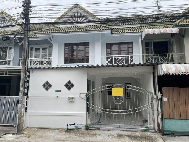 ขาย บ้าน พฤกษา 13  รีโนเวทแล้ว สภาพ ใหม่  ราคาดี