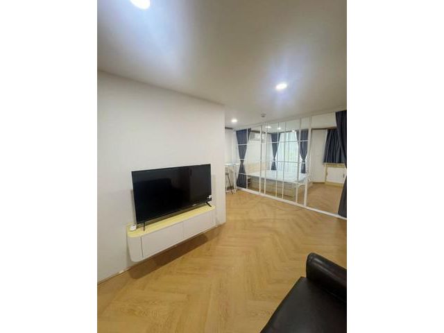 Supalai Place 39 clean
