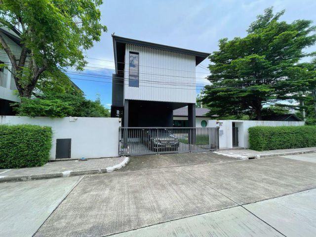 บ้านเดี่ยว Noble Gable วัชรพล ขนาด 82 ตารางวา 3 ห้องนอน หลังมุม ใหญ่สุดในโครงการ แขวงคลองถนน เขตสายไหม กรุงเทพ
