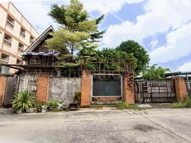 บ้านเดี่ยว 81 ตร.วา ซอยร่มประดู่ 1 บางพลี - สมุทรปราการ ราคาถูก