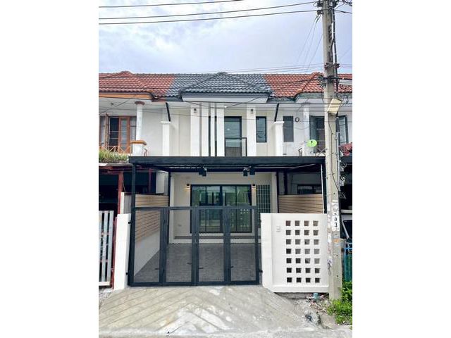 ขายบ้าน รีโนเวทใหม่พร้อมอยู่ ถ.บ้านกล้วย - ไทรน้อย บางบัวทอง