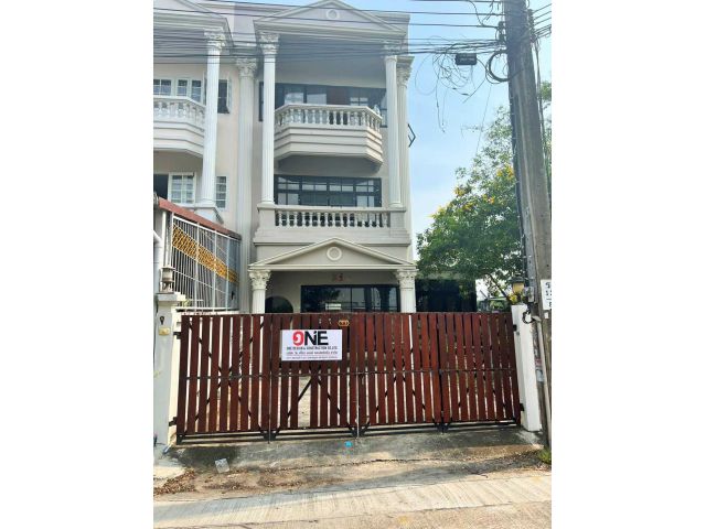 อาคารพาณิชย์ 3 ชั้น  ซอยประชาอุทิศ 12  เขตราษฎร์บูรณะ กรุงเทพมหาน