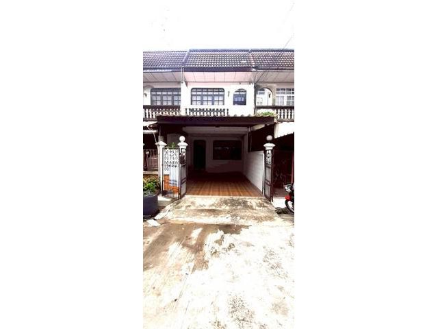 ขาย ทาวน์โฮม 2 ชั้น บ้านเสนาวิลล่า 84  18 ตร.ว.  2 นอน 2 น้ำ
