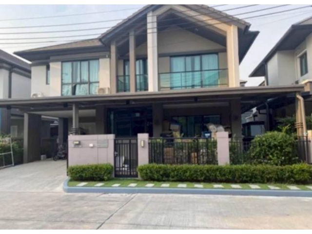 ให้เช่าบ้านเดี่ยว 2 ชั้น 3 ห้องนอน (ห้องนำ้ในตัวทุกห้อง) พร้อมสระว่ายน้ำในโครงการ บางกอกบูเลอวาร์ดพระราม9-2