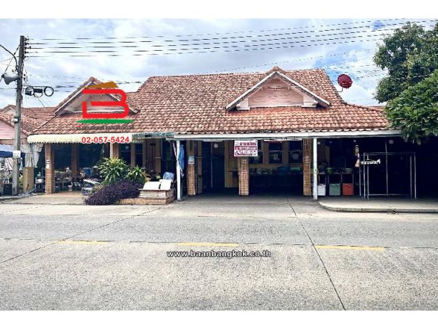 บ้านเดี่ยว หมู่บ้าน วรารักษ์ รังสิต คลอง 3 เนื้อที่ 55.1 ตร.ว หมู่บ้านติดถ.โยธาธิการคูคต-คลองหลวง อำเภอคลองหลวง จังปทุมฯ