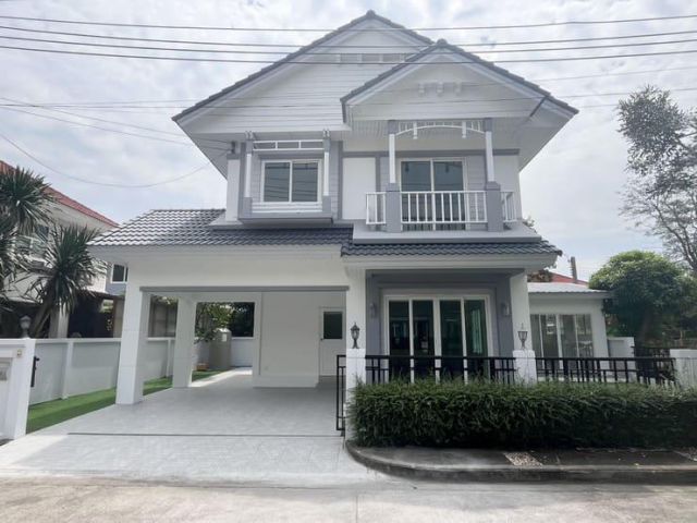 ขายบ้านเดี่ยว หัวมุม 52 ตรวา หมู่บ้านเพอร์เฟคพาร์ค พระราม5 - บางใหญ่ รีโนเวทใหม่ นนทบุรี