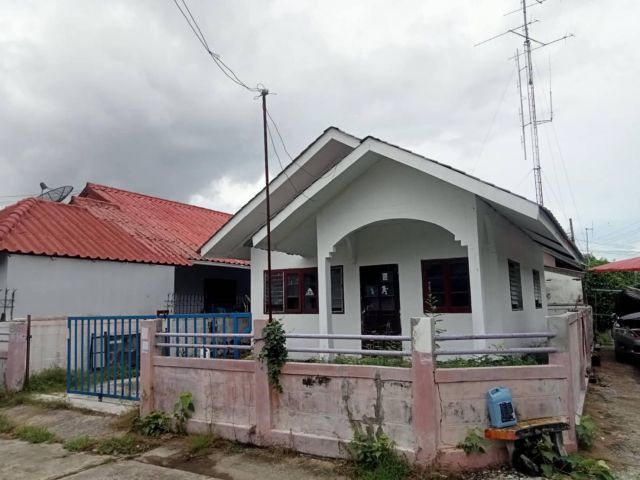 ขายบ้านเดี่ยวหมู่บ้านกรุงสยามวิลล่า ( บางพลีใหญ่ เทพารักษ์ จังหวัดสมุทรปราการ ) พื้นที่ 33 ตารางวา 2 ห้องนอน 1 ห้องน้ำ ต