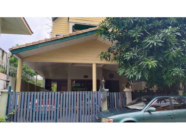 ขายทาวน์โฮมหลังมุม 36.5 ตร.ว. หมู่บ้านแมกไม้ ถนนวัชรพล ตรงข้ามตลาดวงศกร