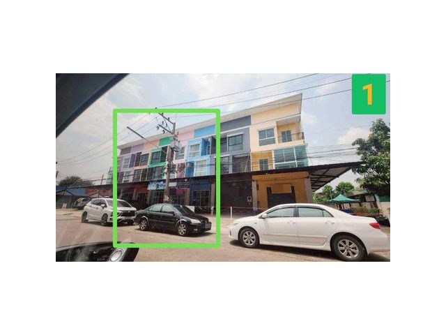 ขายอาคารพาณิชย์ 3.5 ชั้น ทำเลทอง ถนนรังสิต-นครนายก ย่านชุมชน