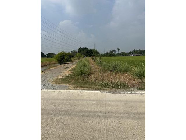 ขายที่ดินแปดริ้ว ติดคลองอุดมชลจร 4.5 ไร่ ติดถ.คอนกรีต ใกล้แยกเปร็ง 2.9 กม. อ.เมืองฉะเชิงเทรา จ.ฉะเชิงเทรา