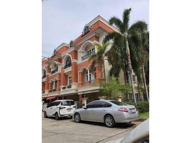 ให้เช่าทาวน์โฮม 3.5 ชั้น Casa City โยธินพัฒนา  เนื้อที่ 40 ตร.ว ใกล้ถนนเลียบด่วนรามอินทรา