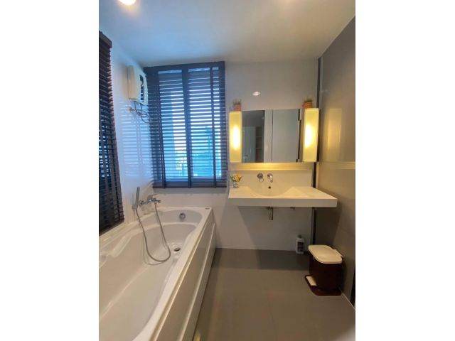 For Rent Condo RHYTHM Ratchada  fully furnished (S15-26857)