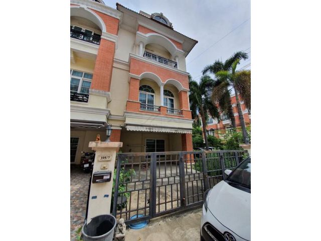 ให้เช่าทาวน์โฮม 3.5 ชั้นหลังมุม 3 ห้องนอน Casa City ลาดพร้าว เลีย