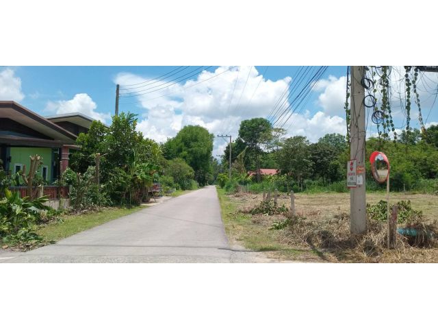 ขายที่ดินติดถนนสองด้านห่างวงแหวนรอบสี่เพียง 300เมตร
