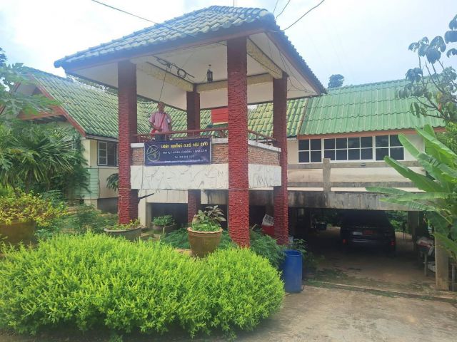 ที่ดินพร้อมบ้าน