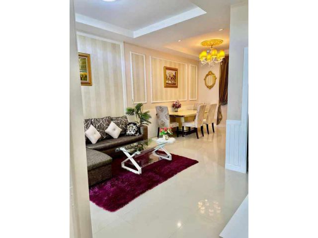 TH57 ขายบ้านทาวเฮ้าส์ (บ้านอยู่ฝั่งตรงข้ามสระว่ายน้ำ) หมู่บ้านโชคชัย 7 ซอยเขาน้อย