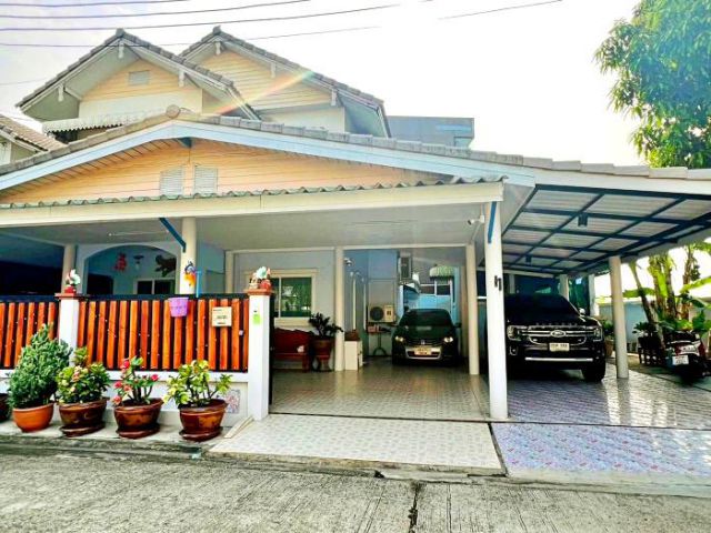 ขายบ้านเดี่ยว หลังมุม หมู่บ้านพรพิมาน รังสิต-คลอง 5 พื้นที่เยอะ เป็นส่วนตัว ต่อเติมแล้ว พร้อมอยู่!