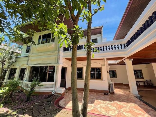 ให้เช่าบ้านเดี่ยวหลังใหญ่ หมู่บ้านมณียา ท่าอิฐ นนทบุรี