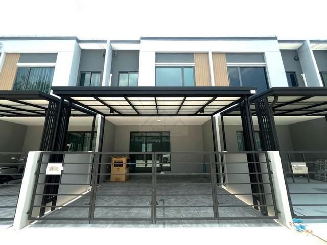ให้เช่าทาวน์โฮม 2 ชั้น 3 นอน พลีโน่ สุขุมวิท-บางนา 2 ใกล้ Mega บา