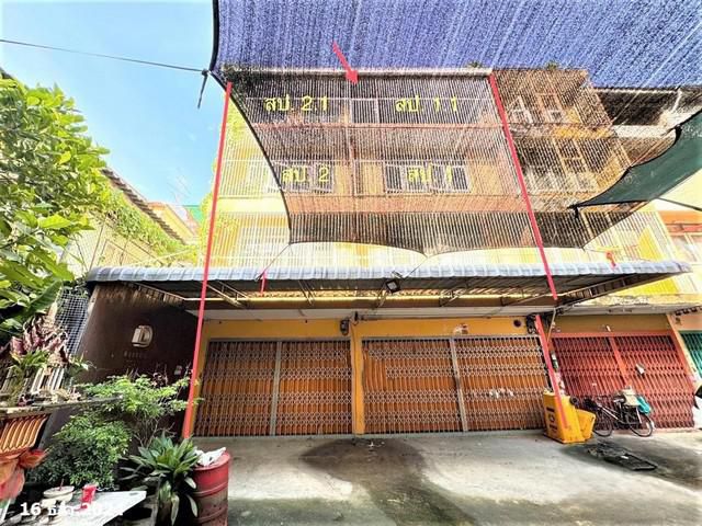 ขายอาคาร  โรงพยาบาลศิริราช พาณิชย์ 3 ชั้น จำนวน 2 คูหา บางกอกใหญ่