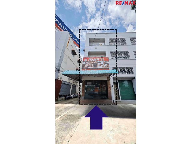 ตึกแถว 3 ชั้น ทำเลปัง ตรงข้ามโรบินสันศรีสมาน