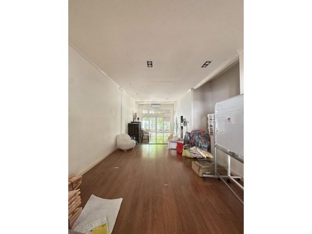 P812 ให้เช่าทาวน์เฮ้าส์ Park Lane เดอะ พาร์ค เลน ปรีดีพนมยงค์ 35
