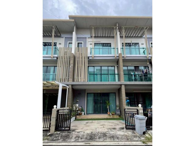ขายทาวน์โฮม 3 ชั้น โครงการทาวน์ อเวนิว ฟอร์เต้ พระราม 2 ซ.50 เนื้อที่ 26.80 ตารางวา ทำเลดี บ้านสวยพร้อมอยู่