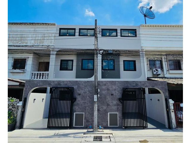 ขาย Townhome 2ชั้น สุขุมวิท101/1 รีโนเวทใหม่ ใกล้ BTS ปุณณวิถี