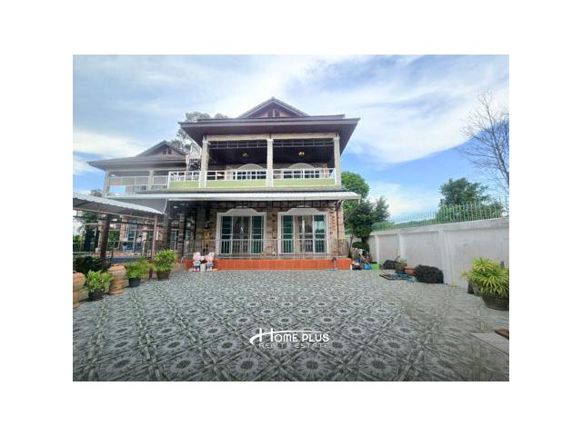 พูลวิลล่าในซอยรุ่งโรจน์ ตำบลบางเสร่ อำเภอสัตหีบ ชลบุรี (วิวภูเขา)