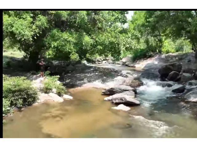ขายที่ดินติดน้ำตกแม่กลางทางขึ้นดอยอินทนนท์พร้อมโอน